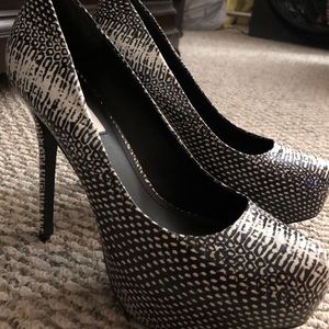 Steve Madden black and white high heels